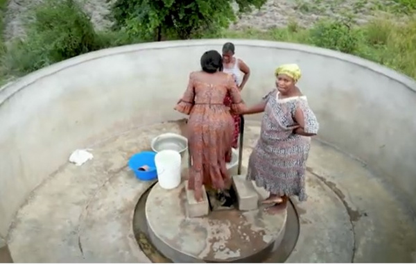 578963250c44f6aca2ea8cb1b96114bd_L